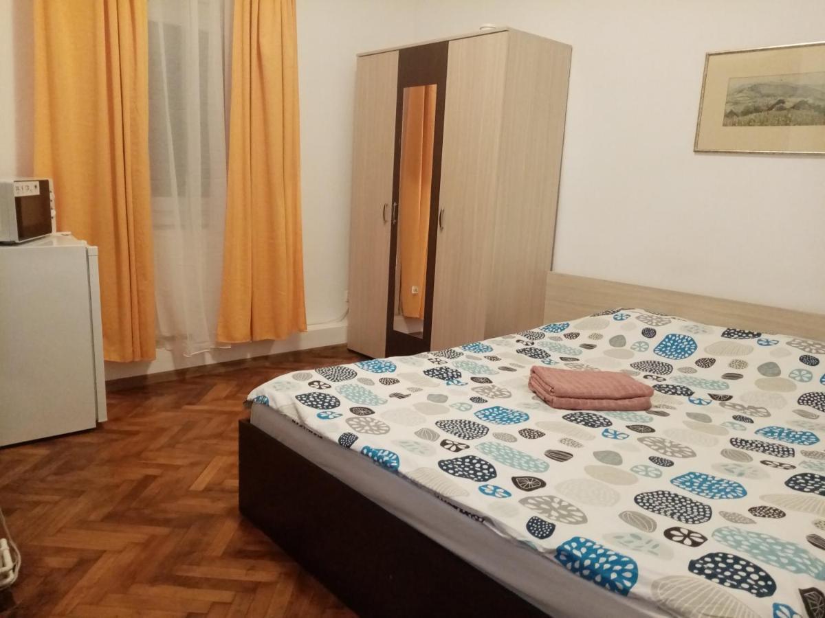 Republicii Apartment Historic Center Brasov Exterior photo